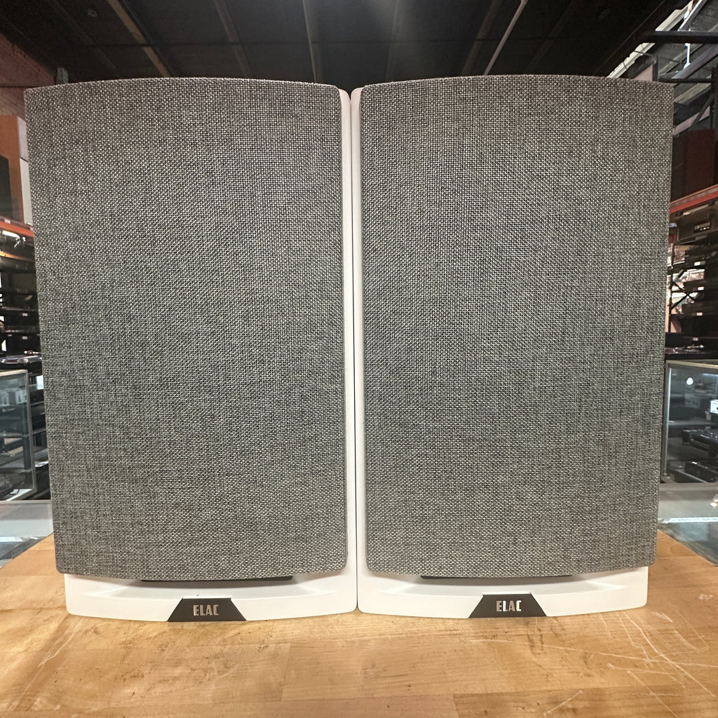 Speakers - Elac Uni-Fi Reference UBR62 Bookshelf Speakers (Pair) with Box