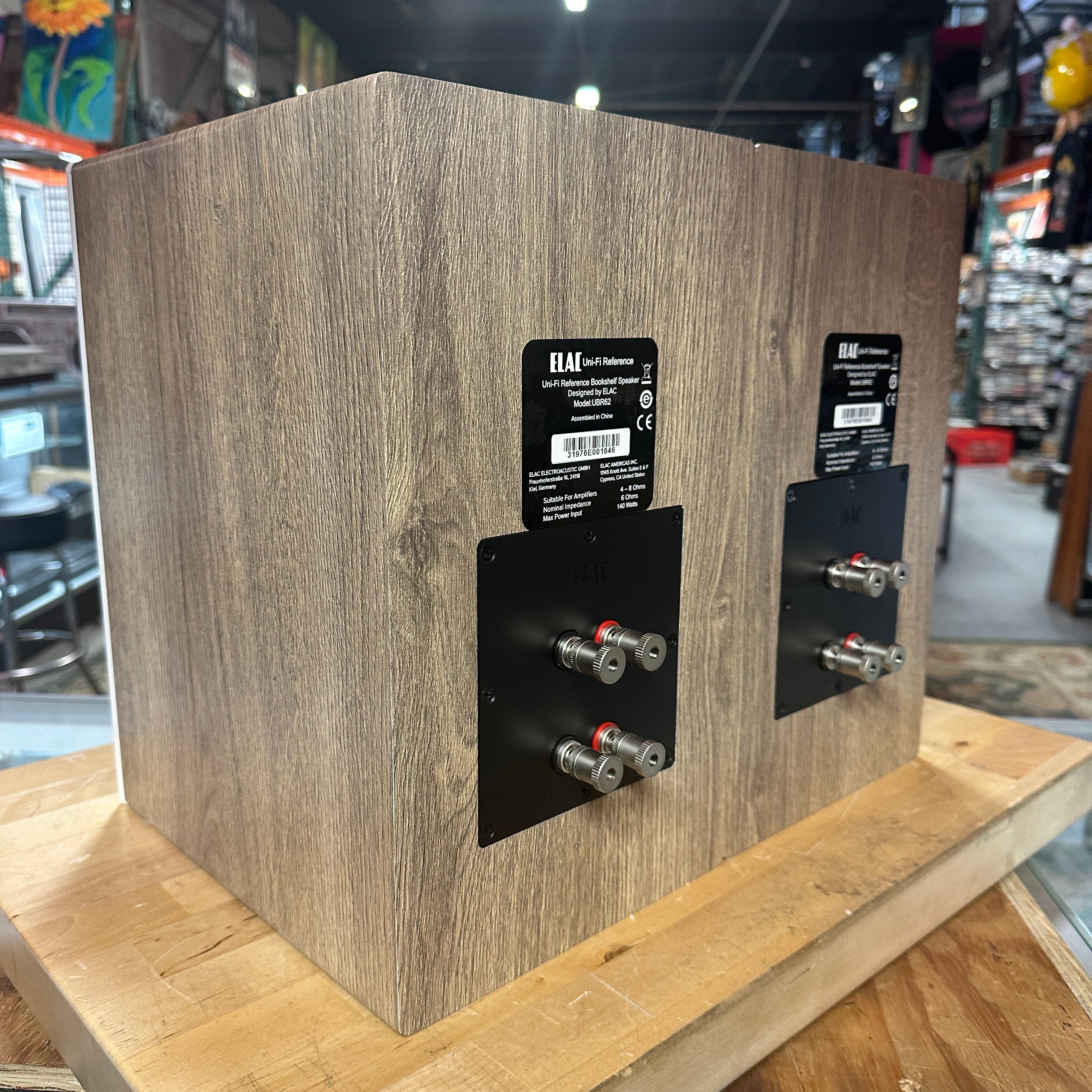 Speakers - Elac Uni-Fi Reference UBR62 Bookshelf Speakers (Pair) with Box