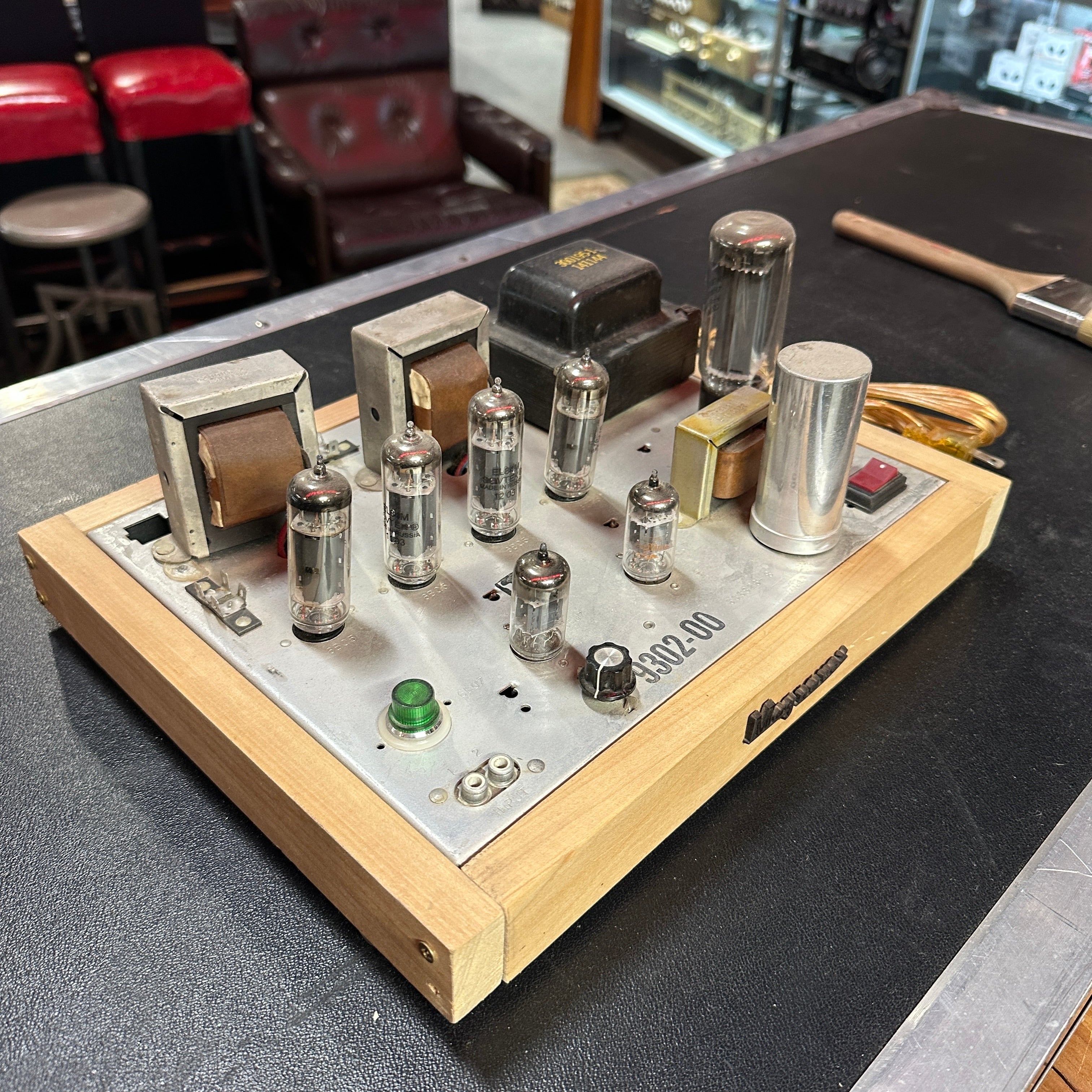 Vintage Magnavox 9302-00 Stereo Tube Amplifier Chassis - 6BQ5 EL84