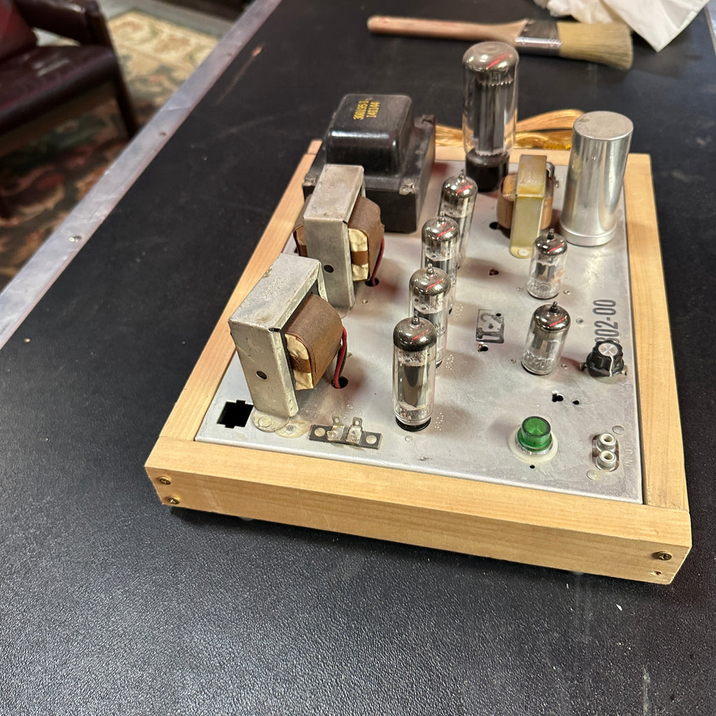 Vintage Magnavox 9302-00 Stereo Tube Amplifier Chassis - 6BQ5 EL84