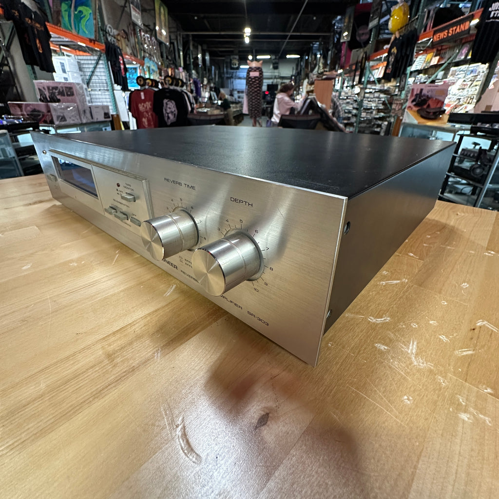 Pioneer SR-303 Reverb Amp with Animated Time Portal Display