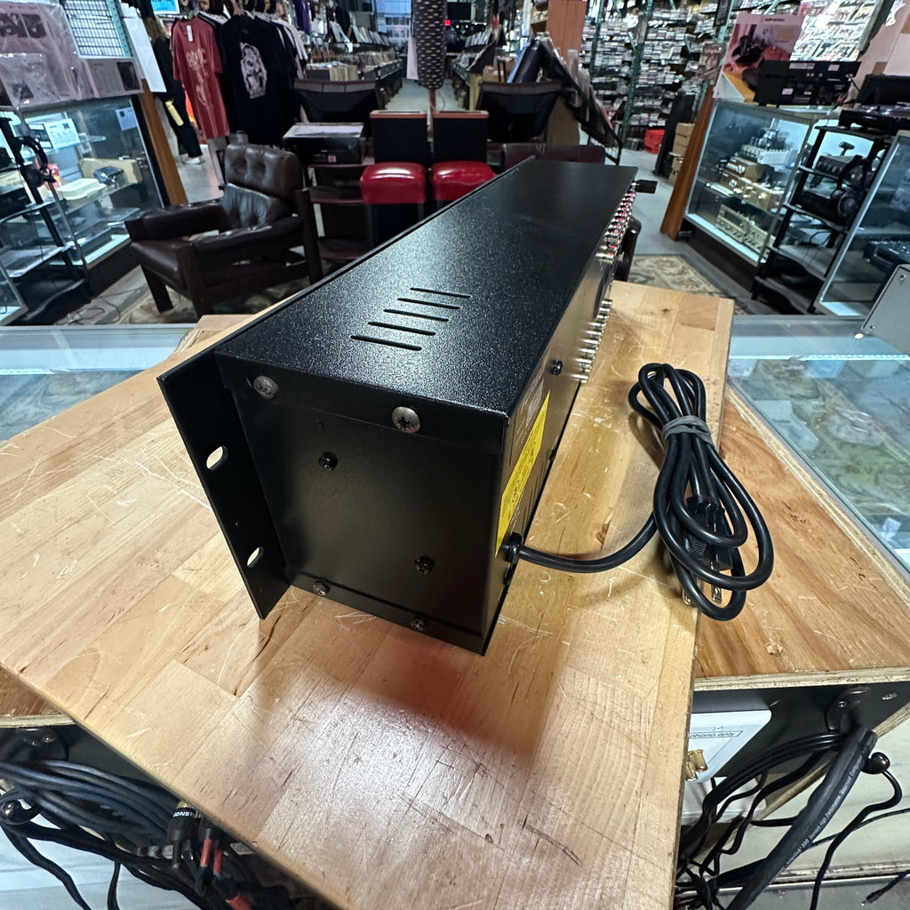 Furman DJM-8 DJ Production Mixer 19" Rackmount