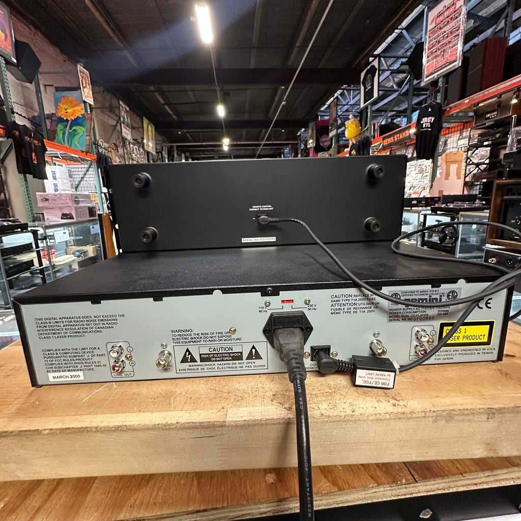 Denon DN-2600F Dual CD Player Controller – Classic Rack Mount DJ
