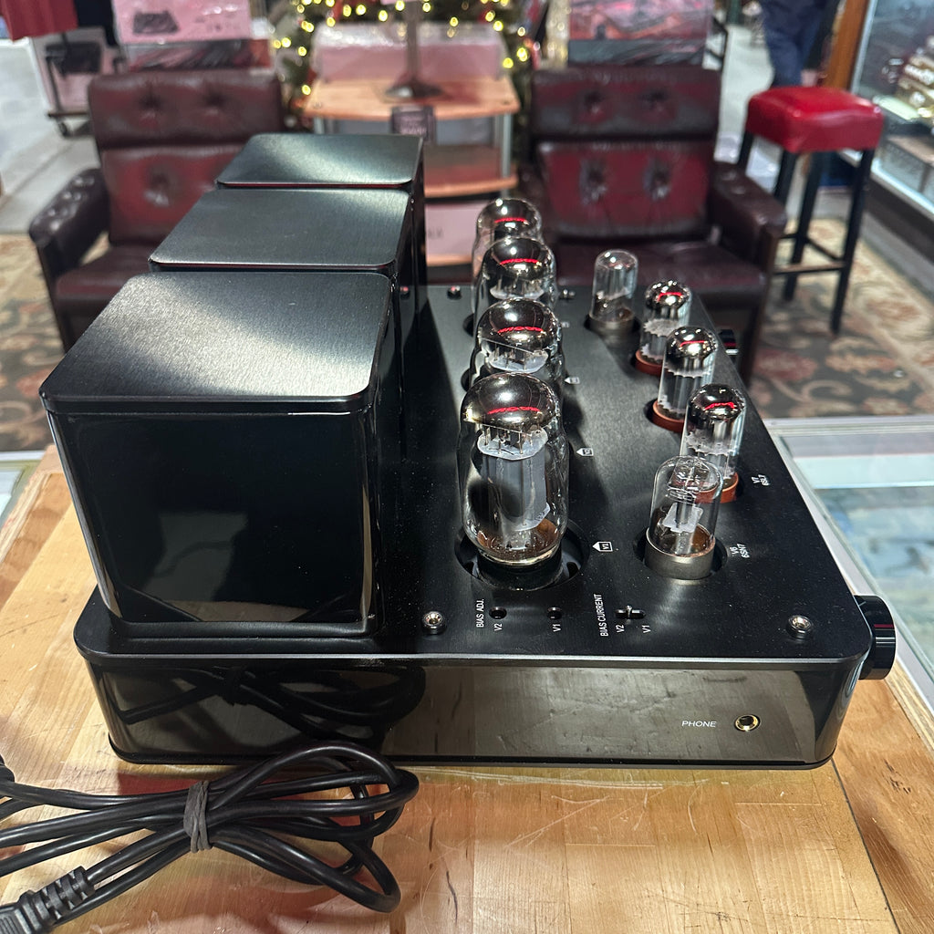 Pre-Owned Tube Amp - Willsenton R8 Vacuum Tube Integrated Amplifier — EXCELLENT CONDITION