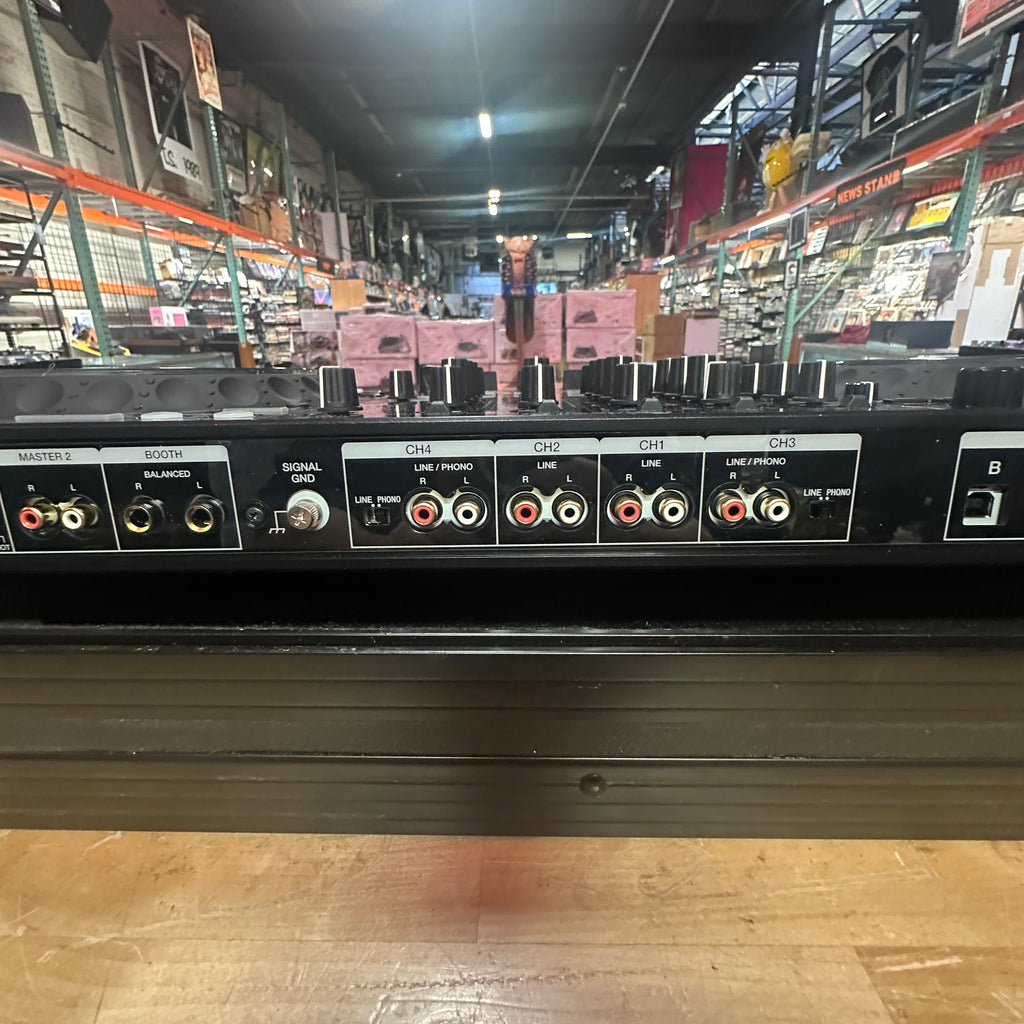 Pioneer DDJ-1000 4-Channel Rekordbox DJ Controller with Odyssey Road Case