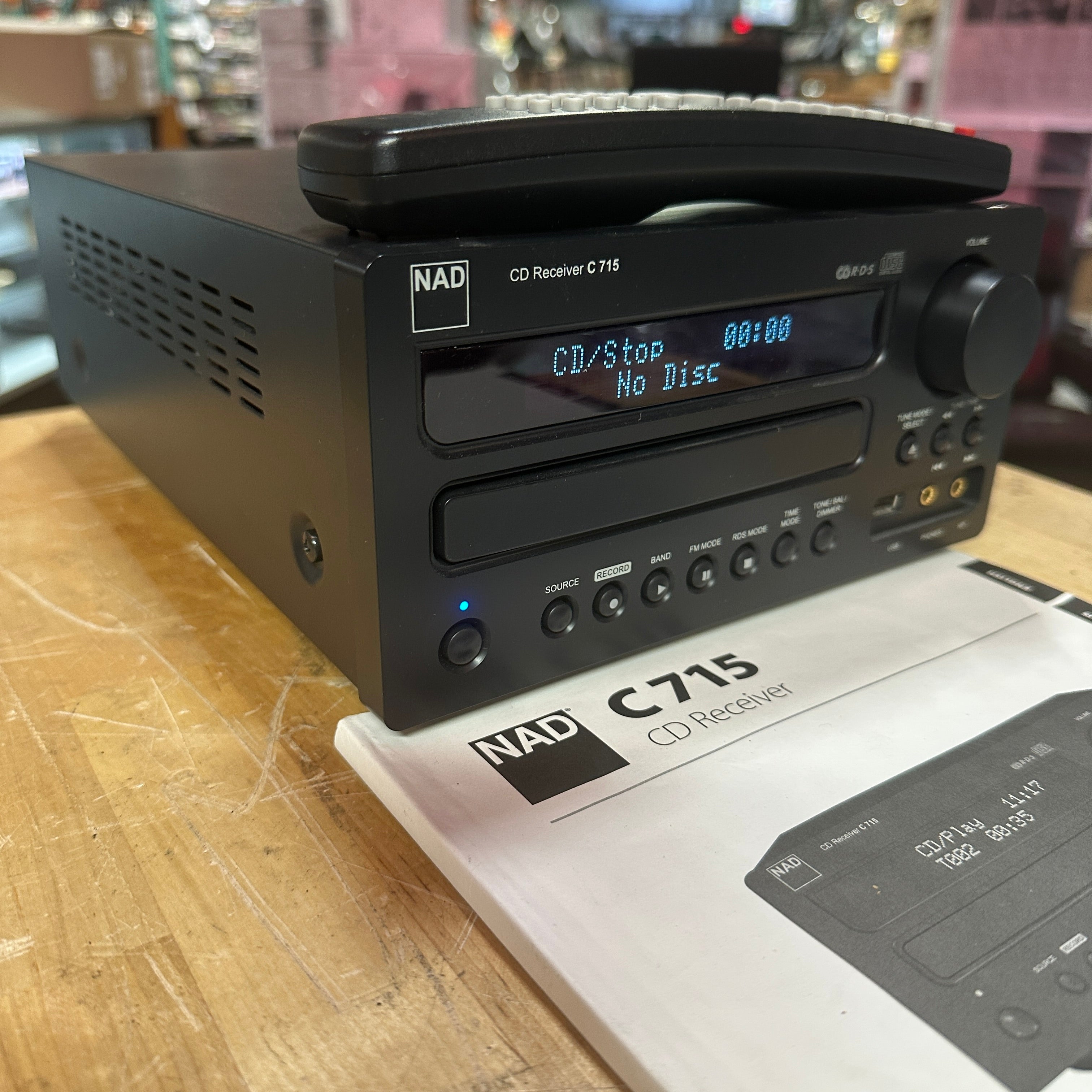 Pre-Owned NAD C 715 CD Receiver – Compact Hi-Fi Stereo Receiver with CD Player & AM/FM Tuner