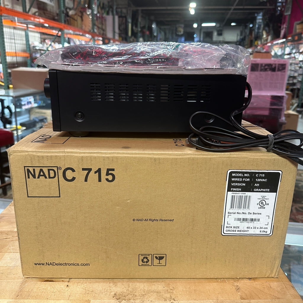 Pre-Owned NAD C 715 CD Receiver – Compact Hi-Fi Stereo Receiver with CD Player & AM/FM Tuner