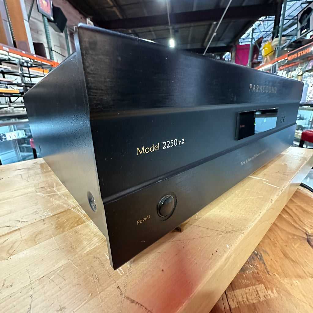 Pre-Owned Parasound NewClassic 2250 v.2 High-Current 2-Channel Power Amplifier