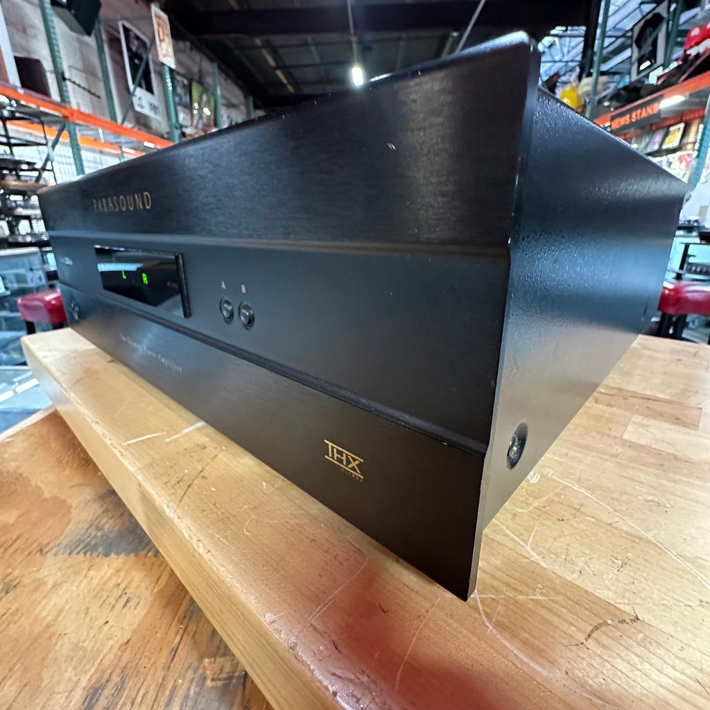 Pre-Owned Parasound NewClassic 2250 v.2 High-Current 2-Channel Power Amplifier