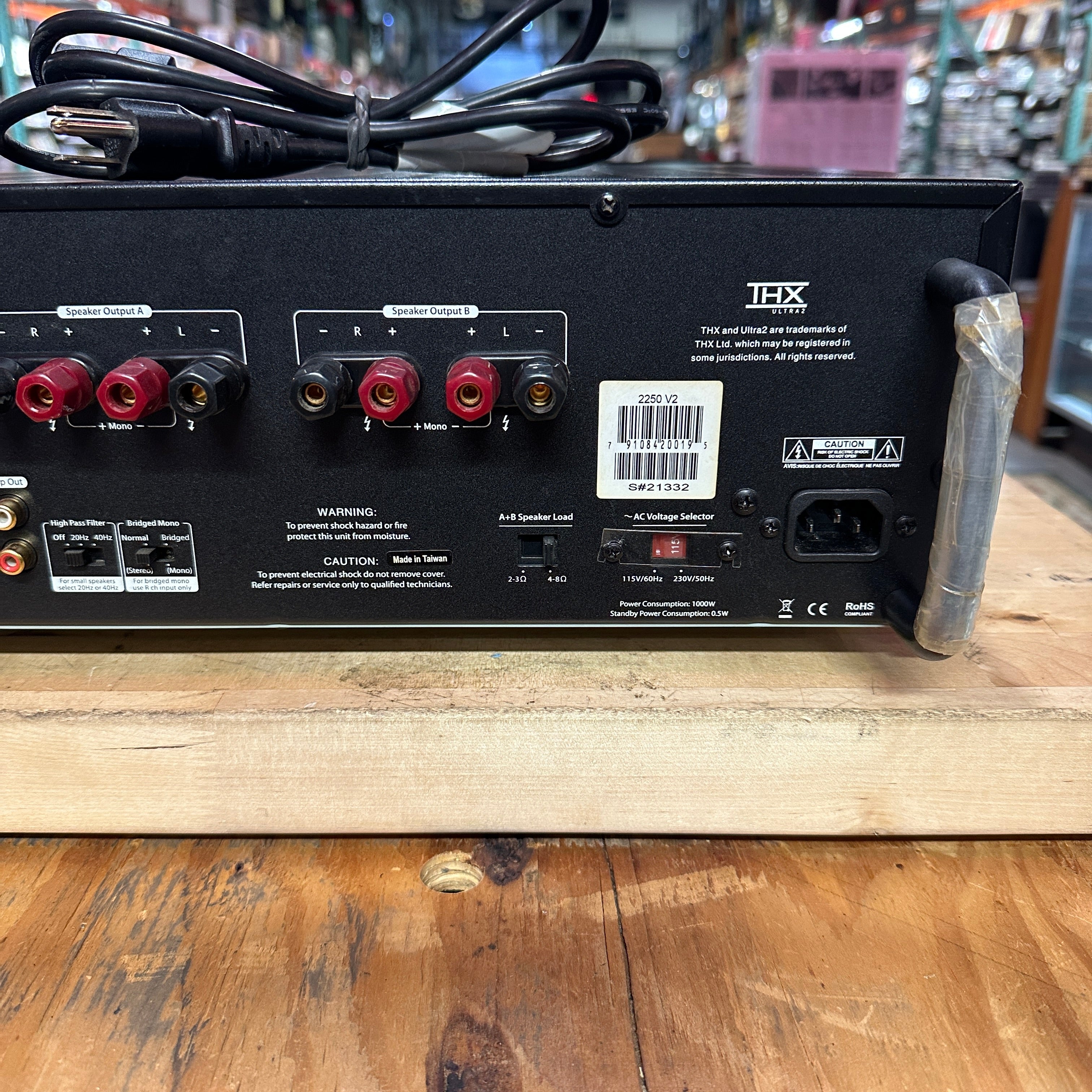 Pre-Owned Parasound NewClassic 2250 v.2 High-Current 2-Channel Power Amplifier