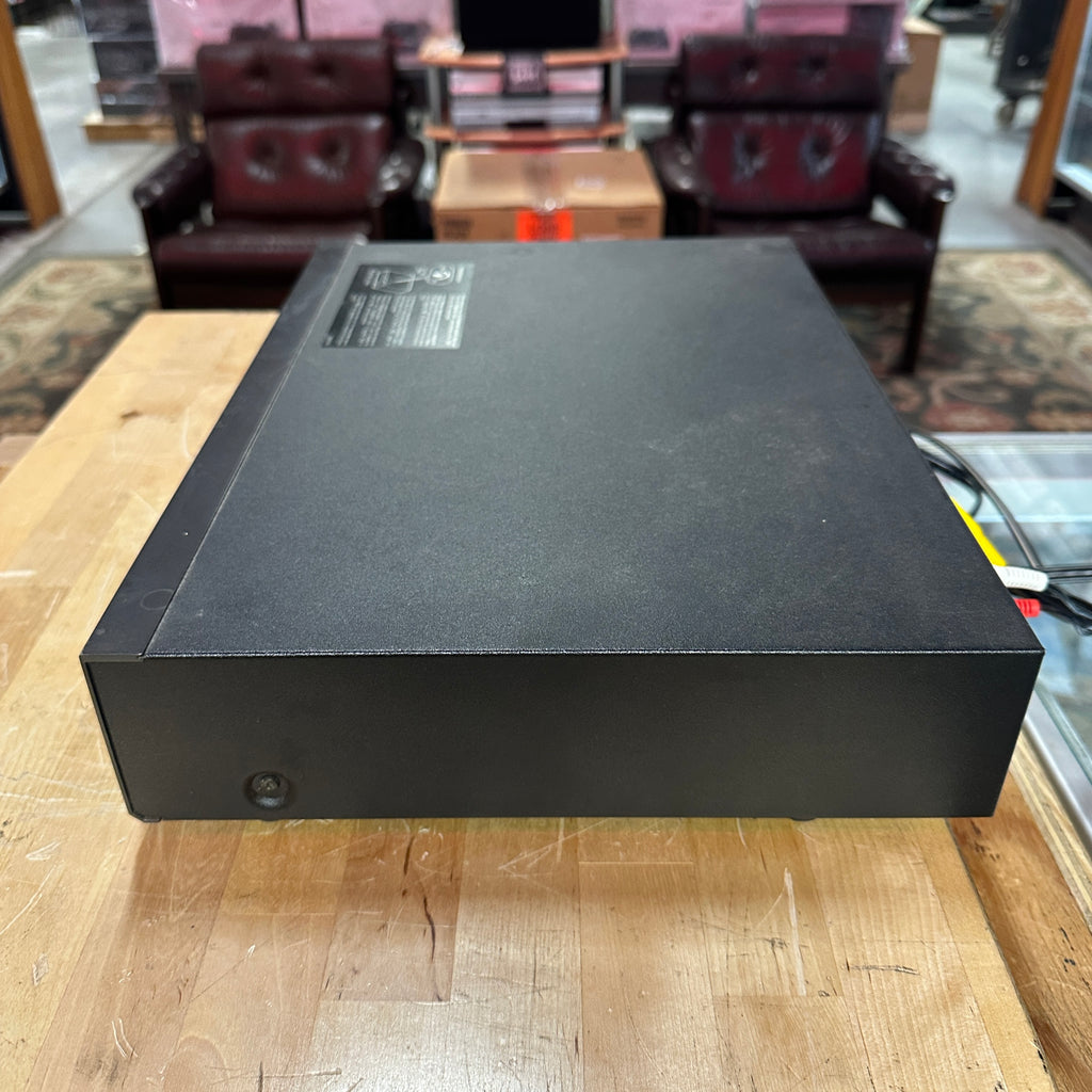 Pre-Owned NAD 5330 CD Player – Classic Audiophile CD Player Made in Japan