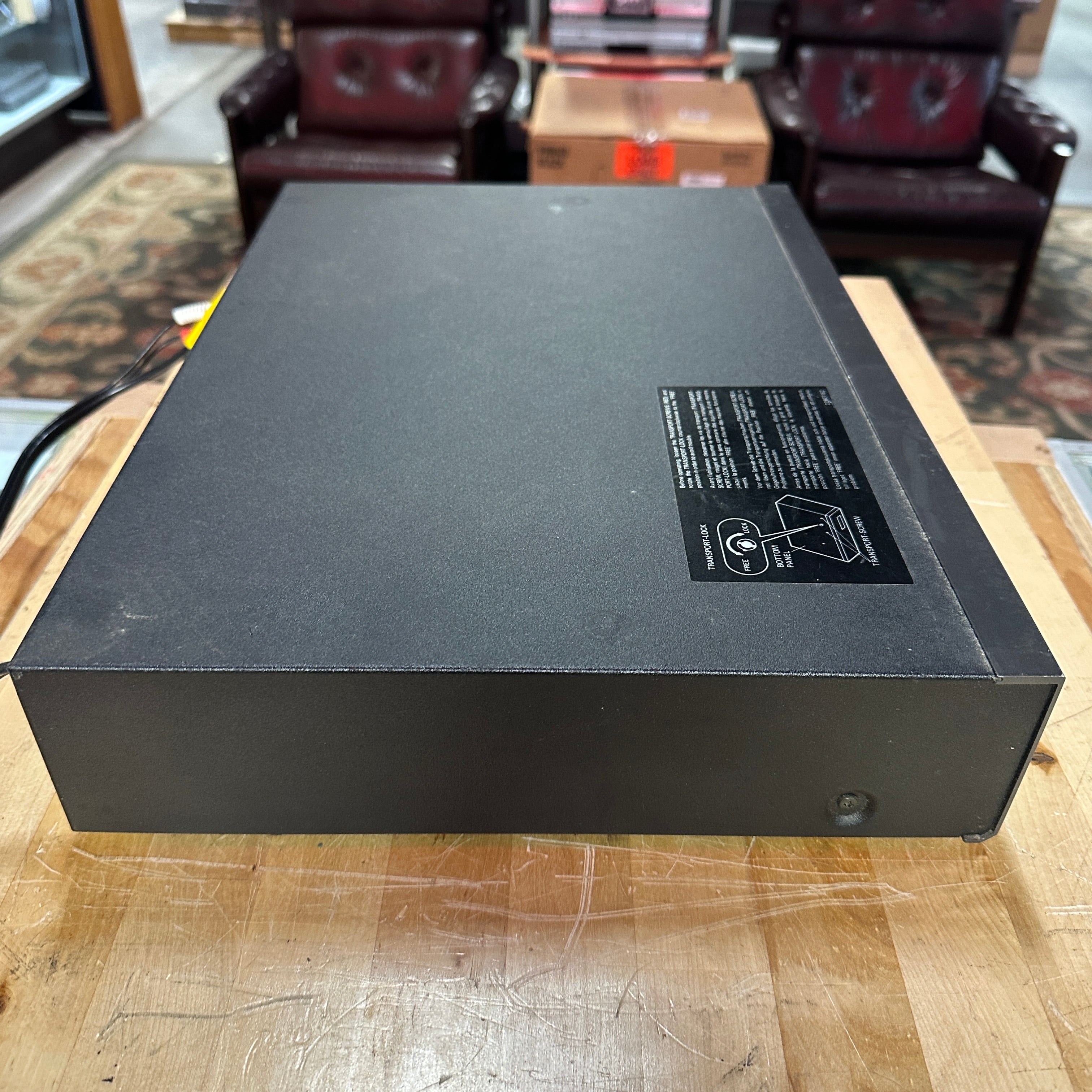Pre-Owned NAD 5330 CD Player – Classic Audiophile CD Player Made in Japan