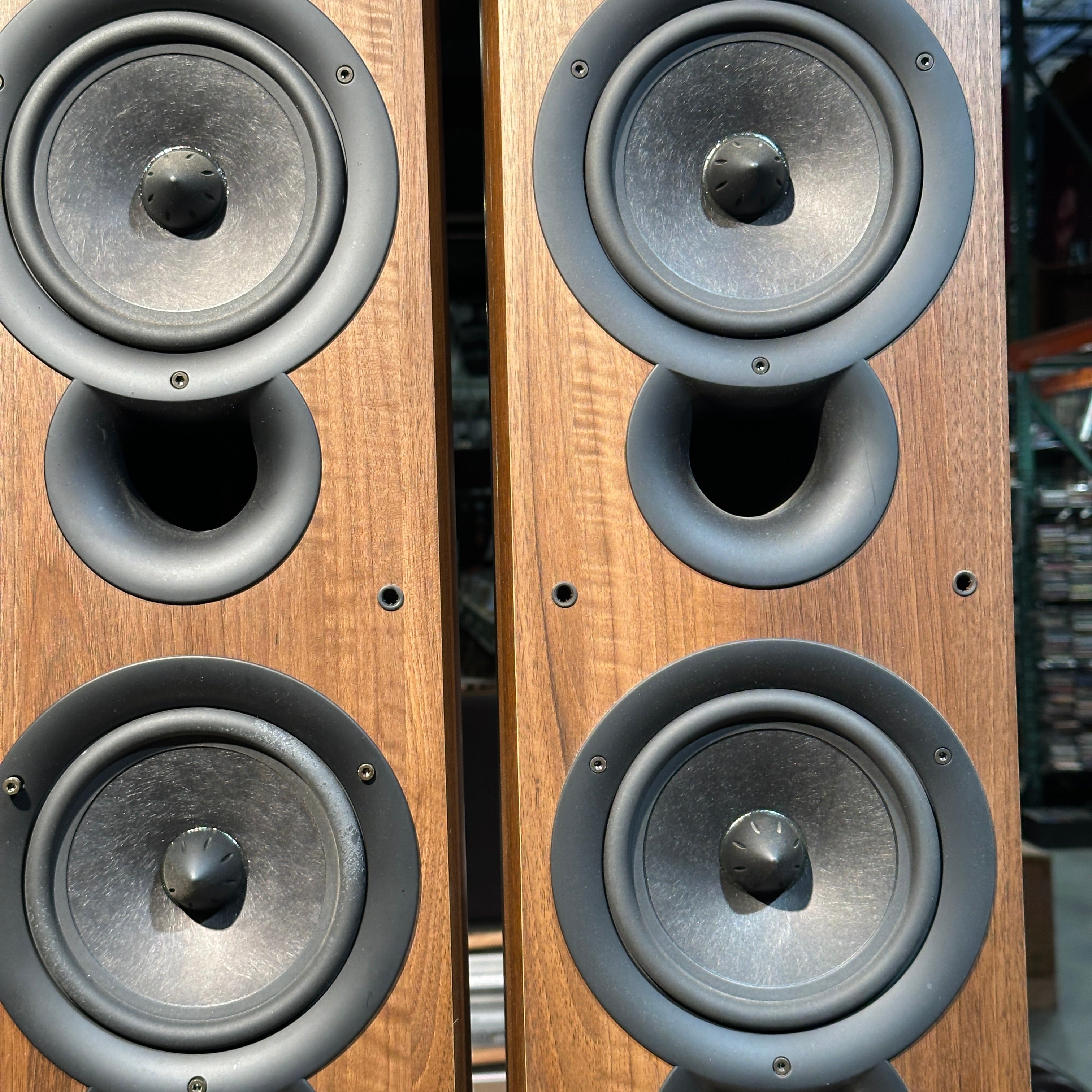 Pre-Owned KEF iQ9 SP3503 Floor Standing Speakers - Audiophile Tower Speakers – Excellent Sound